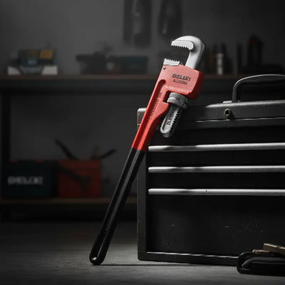 cle a griffe accote sur caisse outils