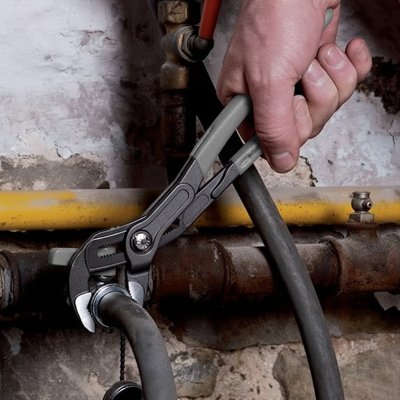 Grande pince multiprise pour réparer valve