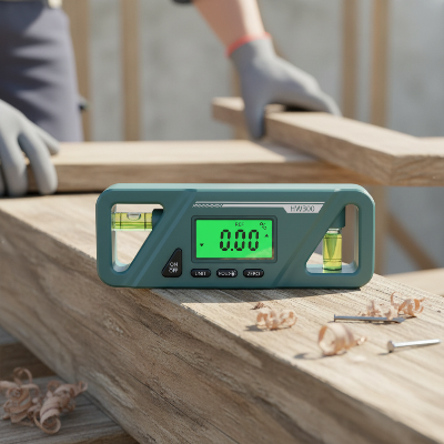 inclinometre vert mesure inclinaison planche chantier